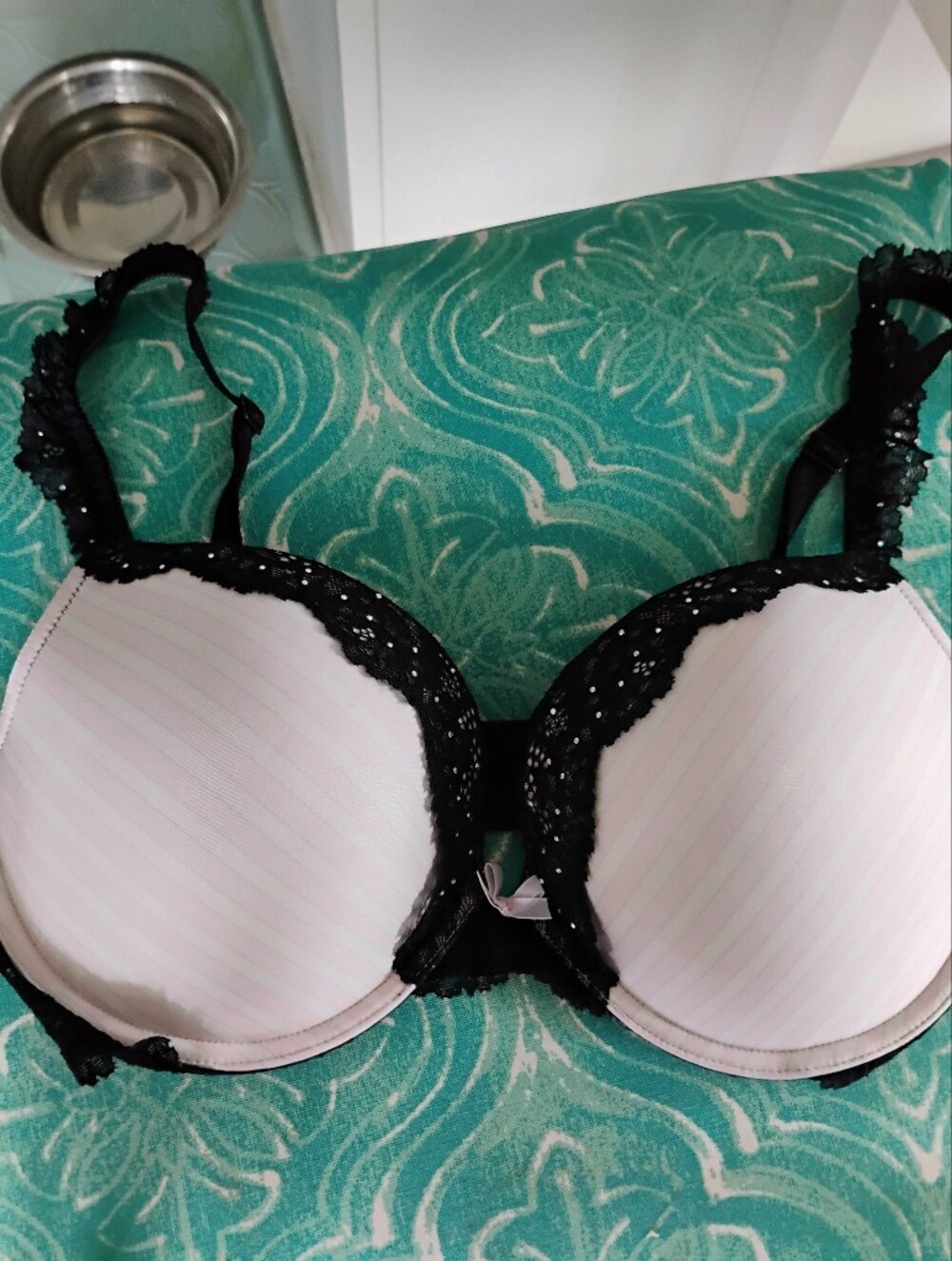 Victoria's Secret Pink and Black Lace Push-Up Bra